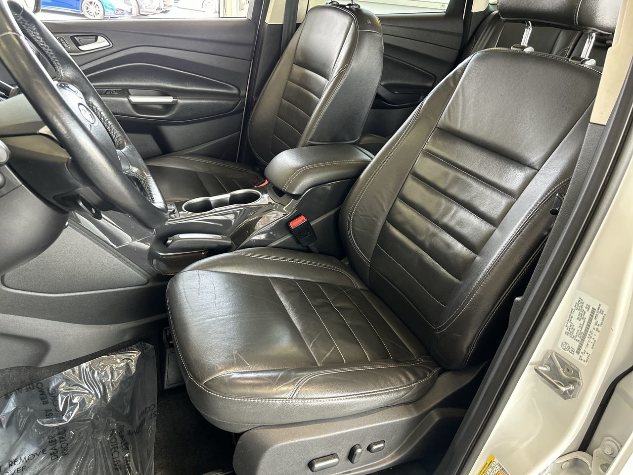 Used 2016 Oxford White Ford Titanium - 4WD image 19