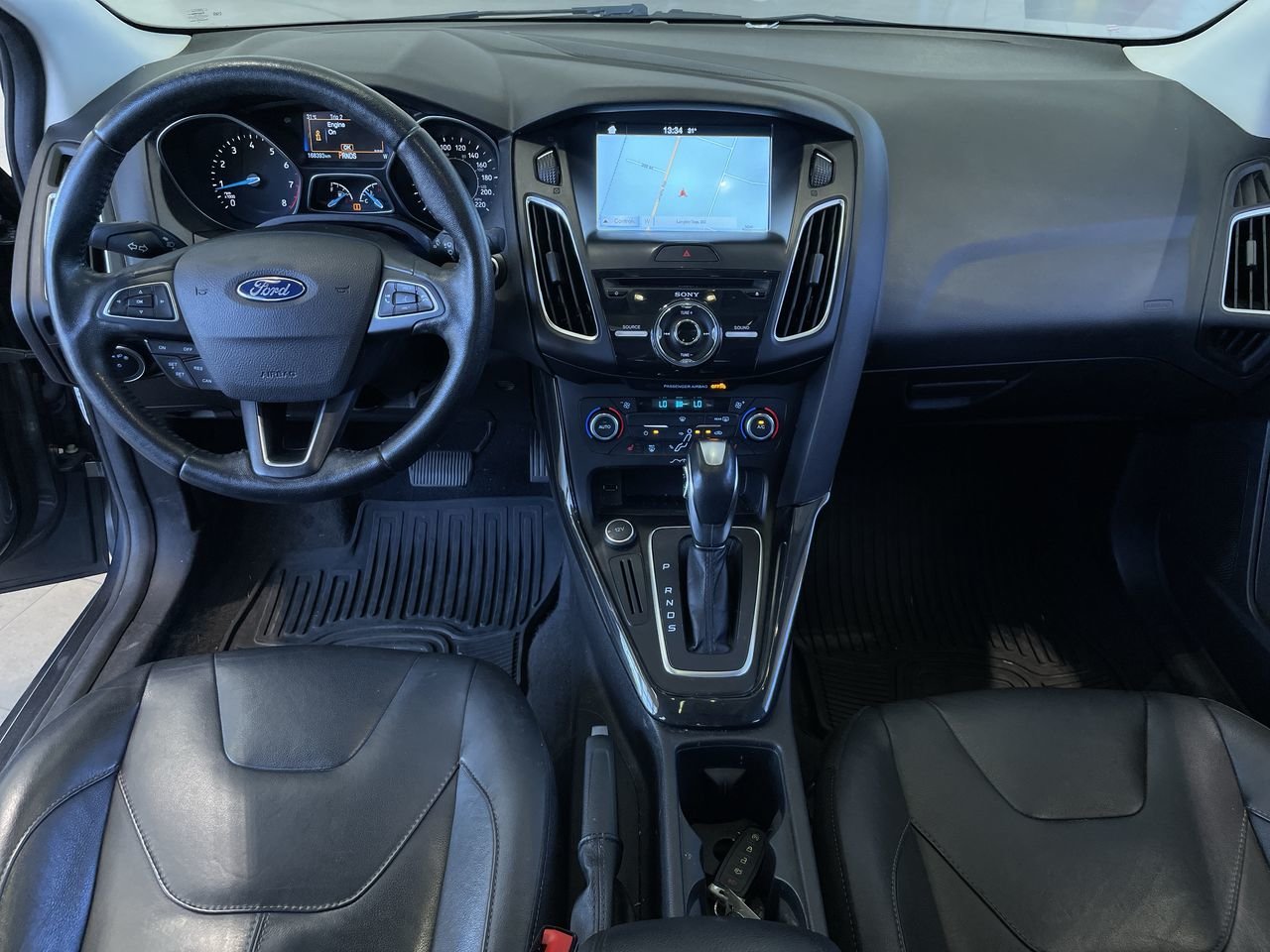 Used 2016 Magnetic (MET) Ford Sedan Titanium image 29