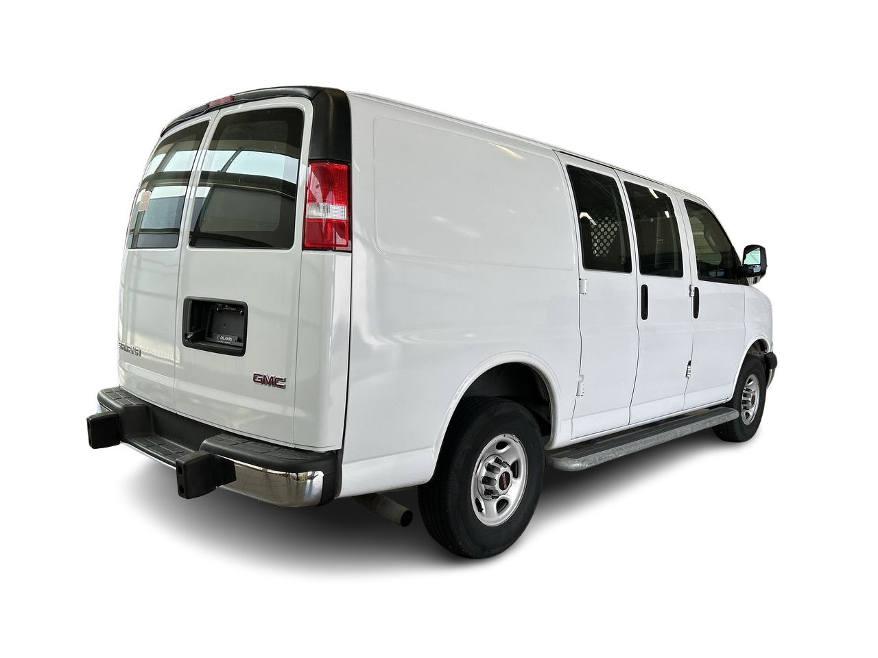 Used 2020 Summit White GMC 135 Wheelbase image 13