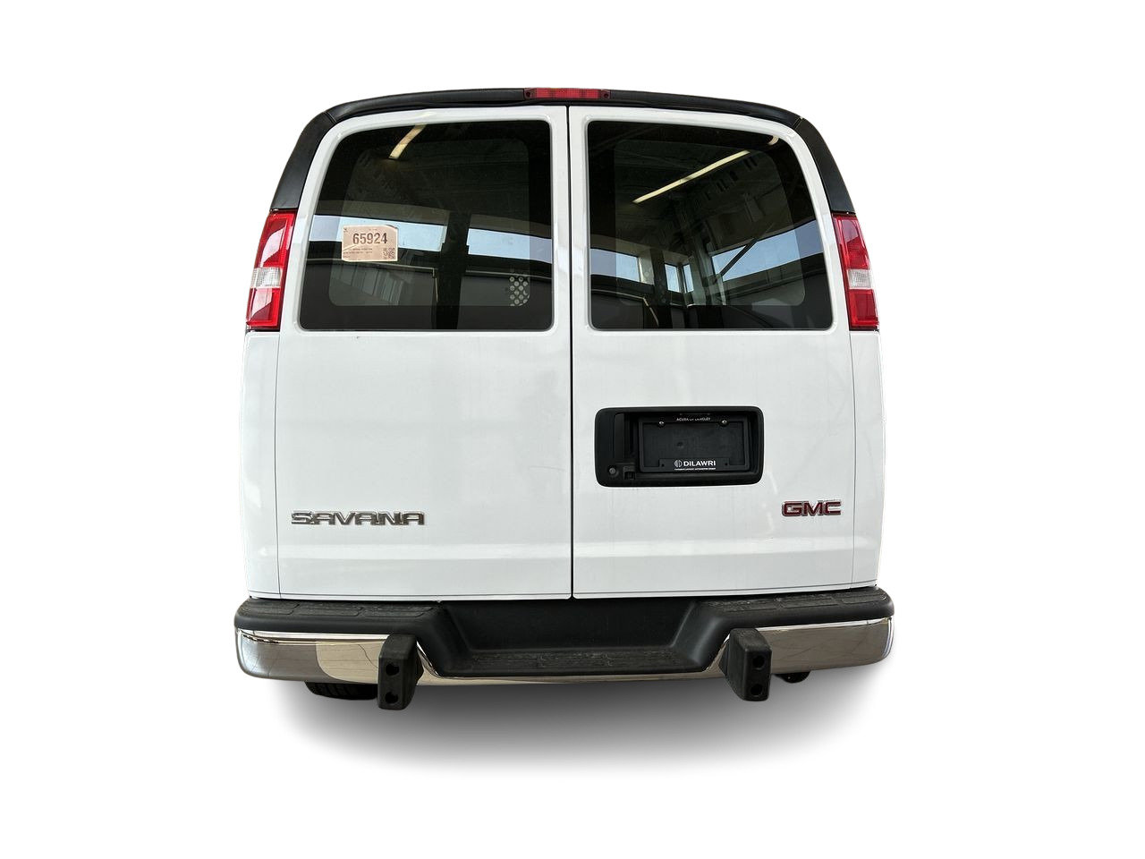 Used 2020 Summit White GMC 135 Wheelbase image 11
