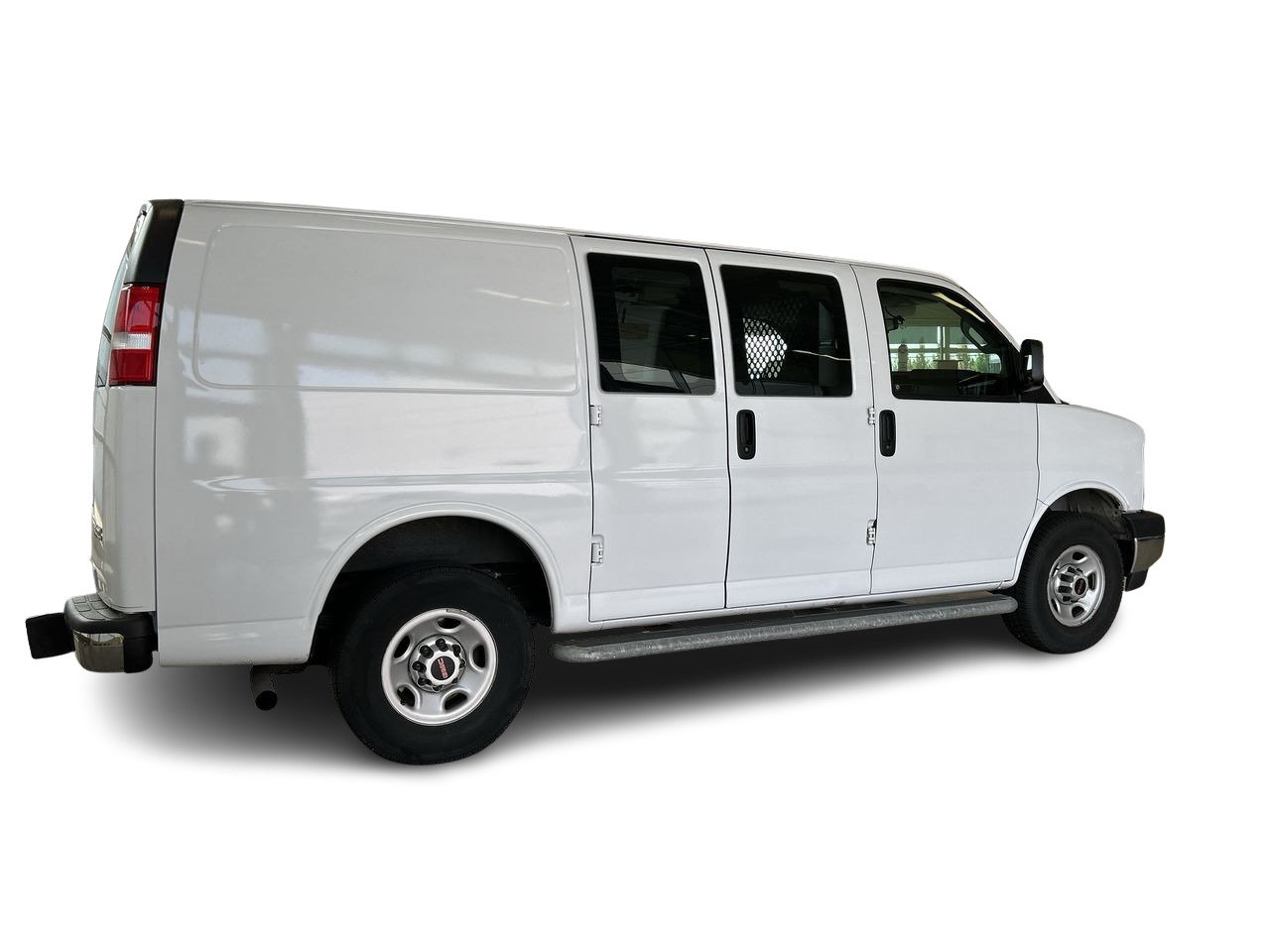 Used 2020 Summit White GMC 135 Wheelbase image 14