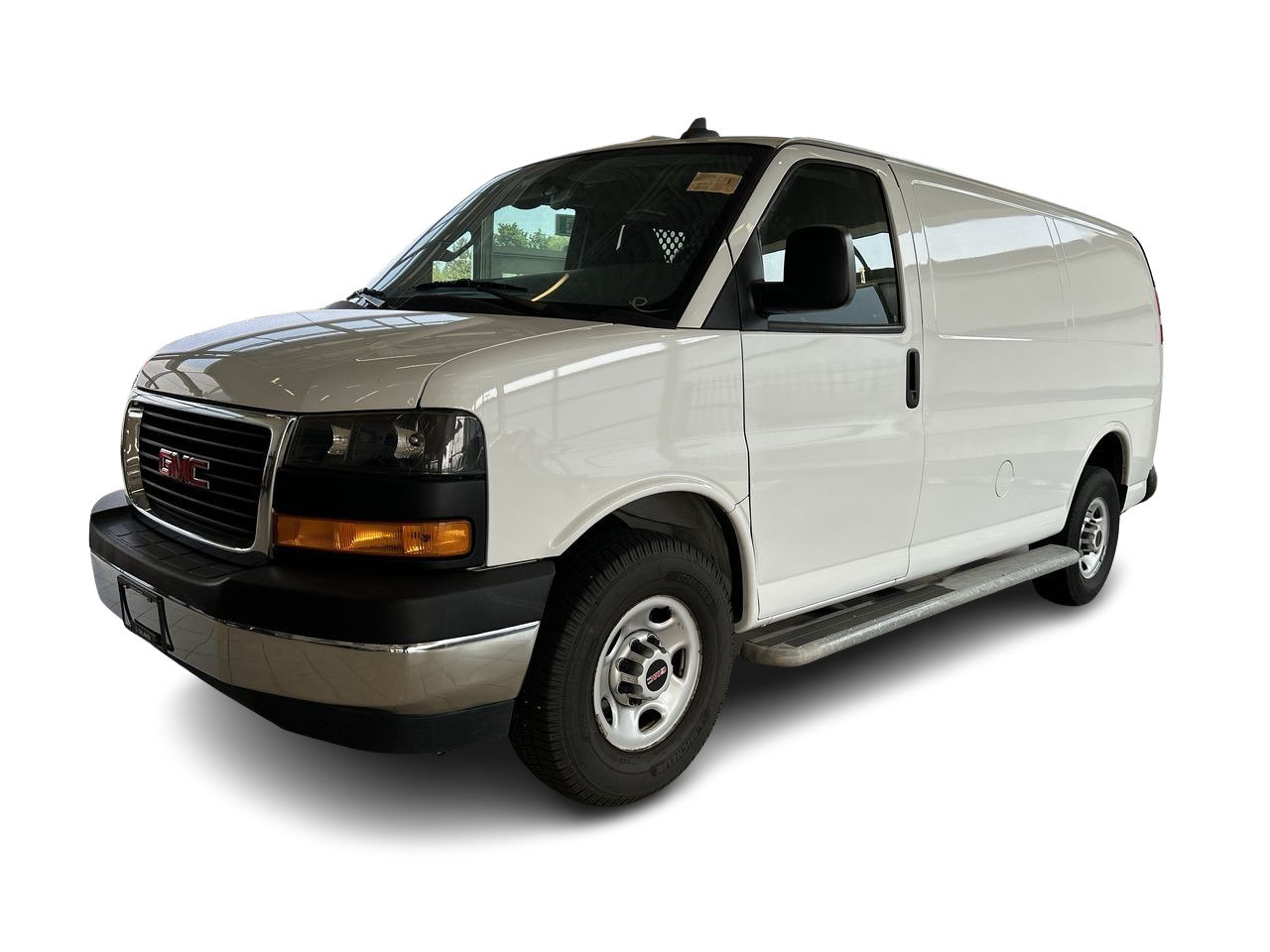 Used 2020 Summit White GMC 135 Wheelbase image 5