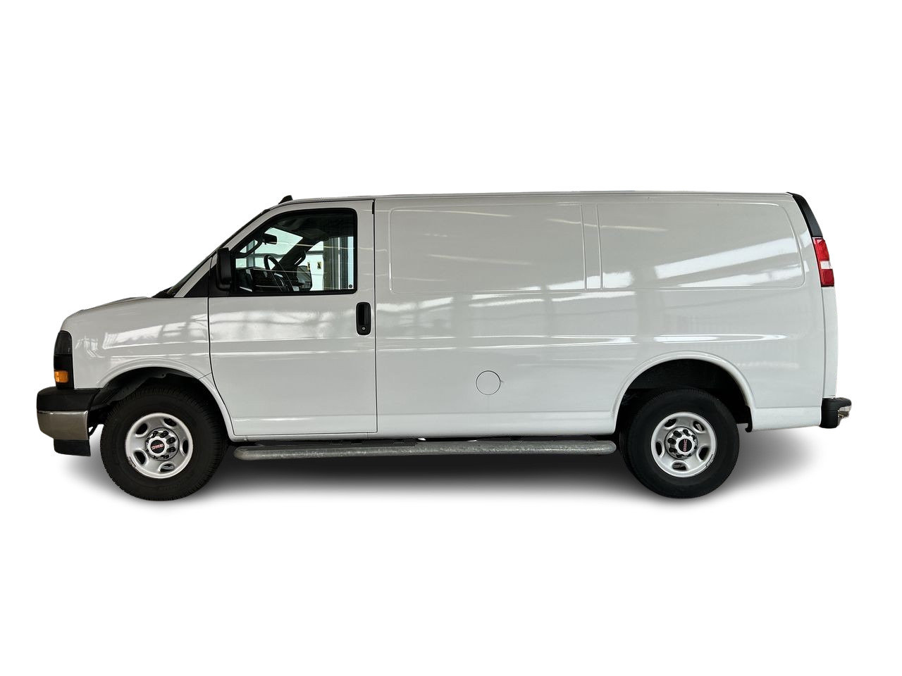 Used 2020 Summit White GMC 135 Wheelbase image 7