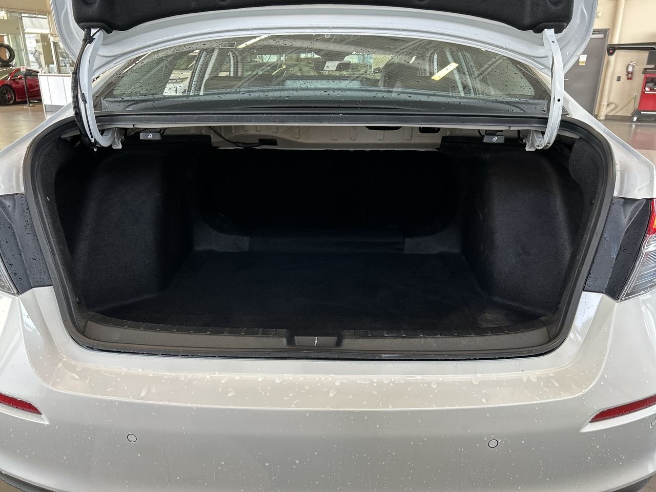 Used 2022 Platinum White Pearl Honda Sedan Touring CVT image 32