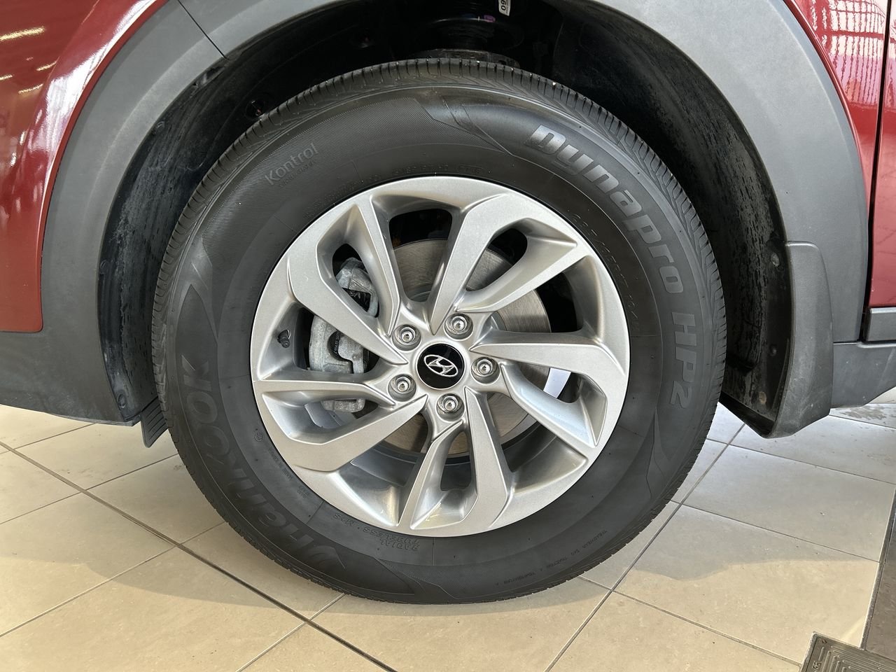 Used 2018 Ruby Wine Hyundai AWD 2.0L Premium image 18