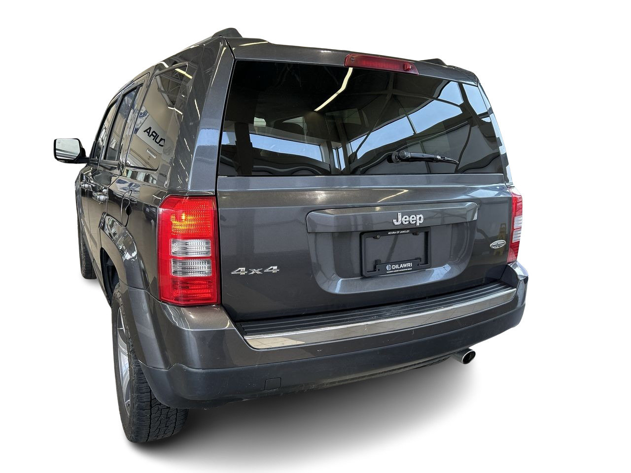Used 2017 Granite Crystal (MET) Jeep 4x4 Sport / North image 10