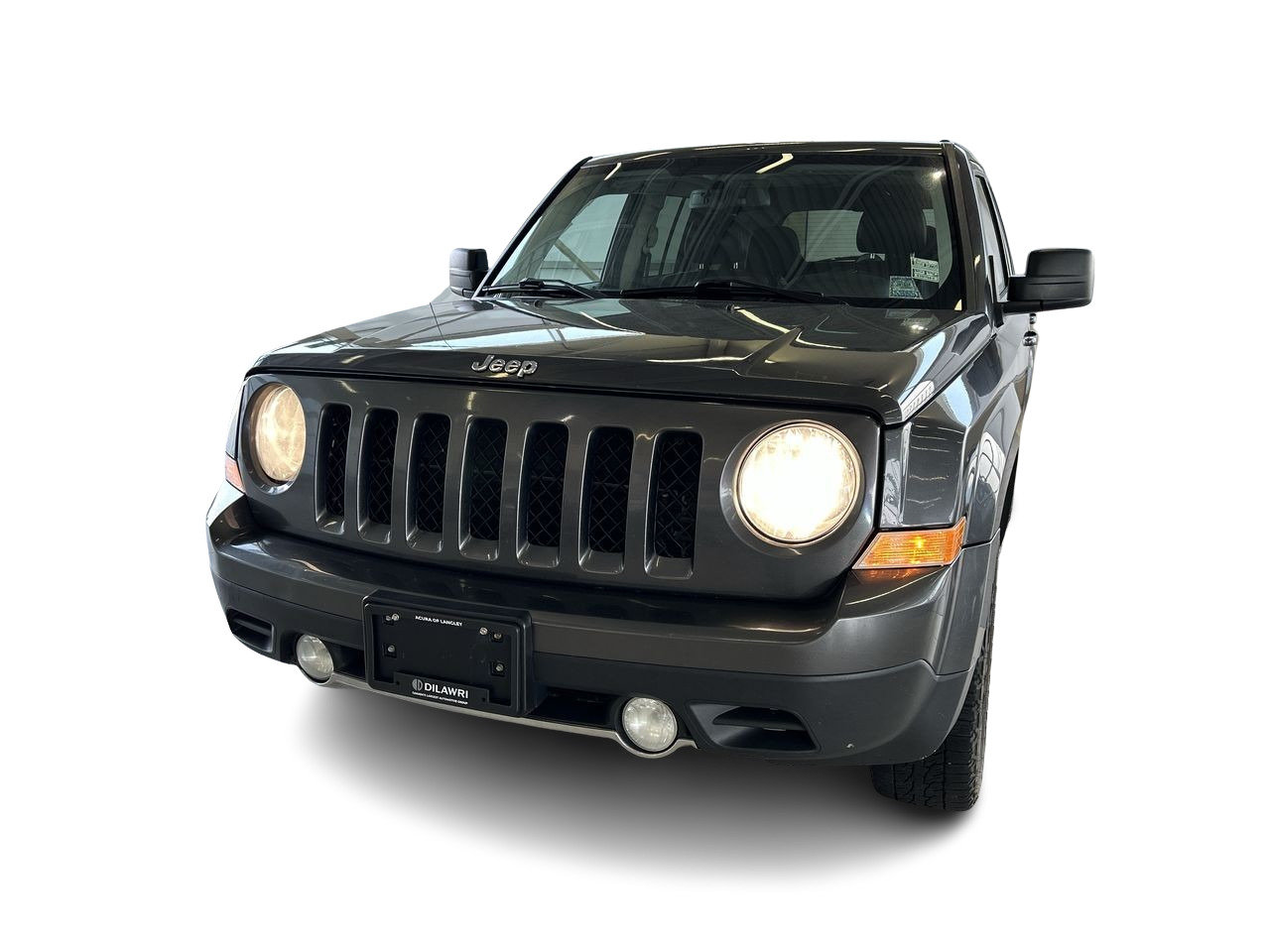 Used 2017 Granite Crystal (MET) Jeep 4x4 Sport / North image 4