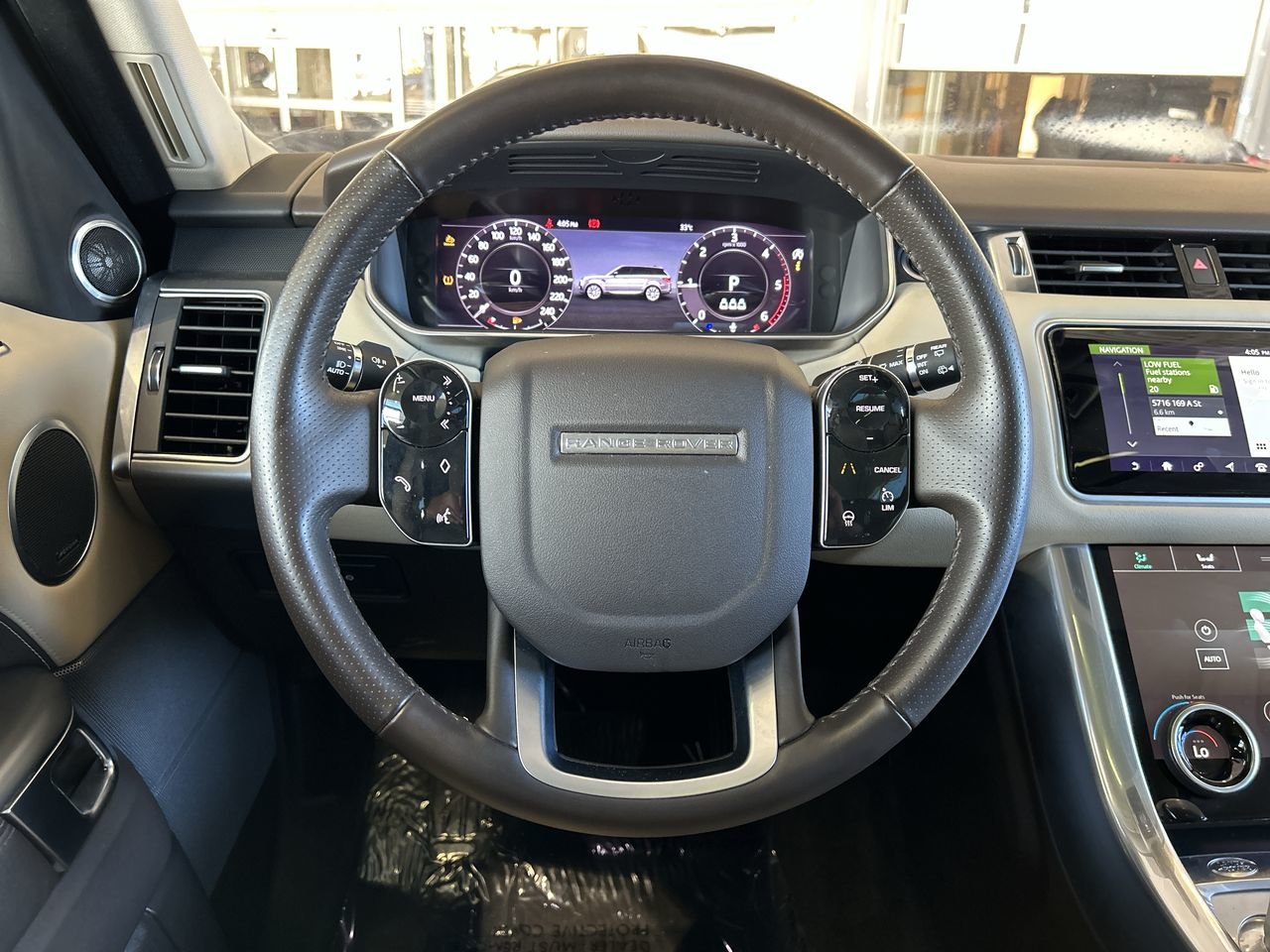 Used 2021 Fuji White Land Rover V6 Td6 SE image 22