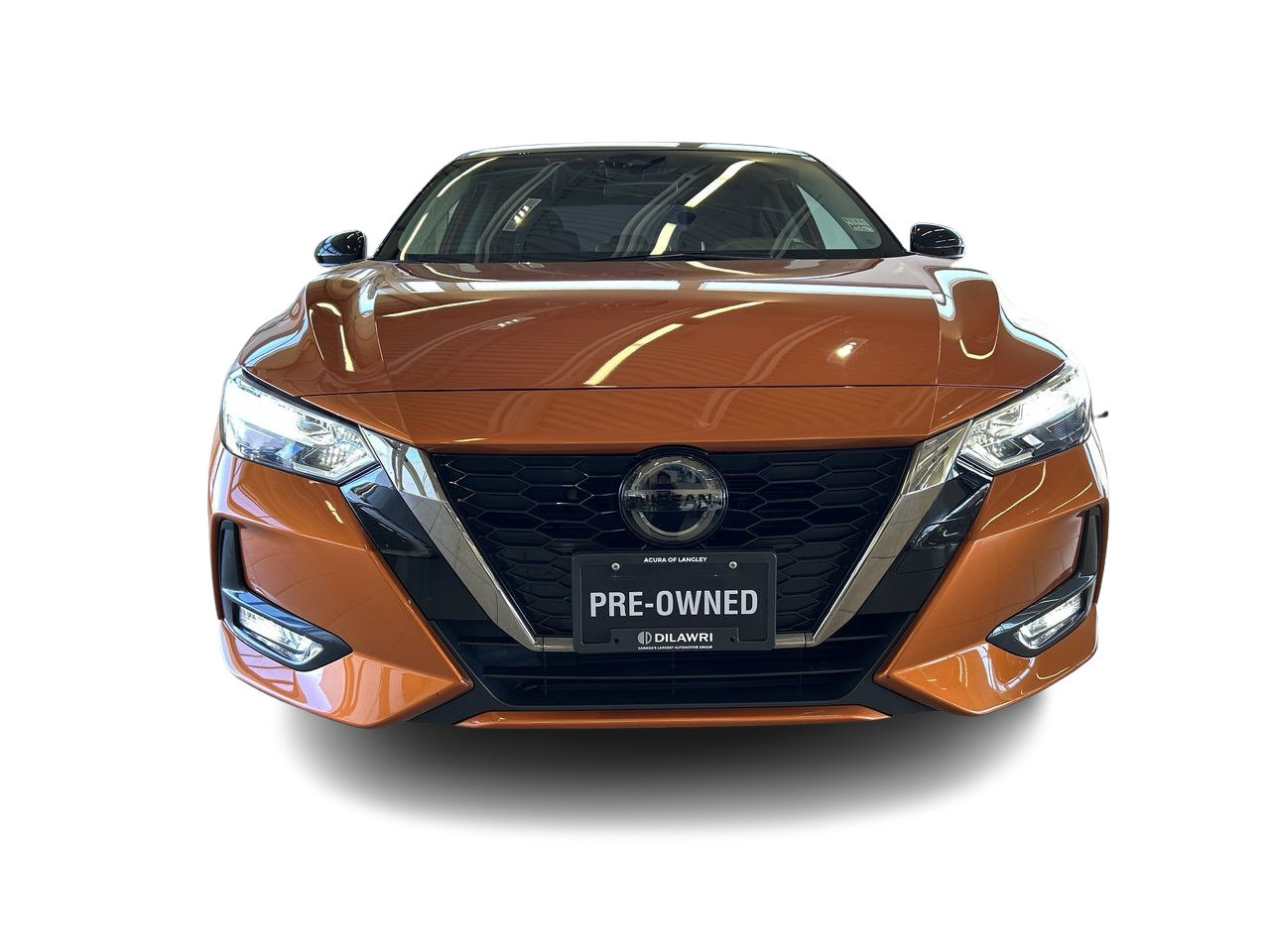 Used 2022 2 tone Super Black/Monarch Orange Met Nissan SR CVT image 3