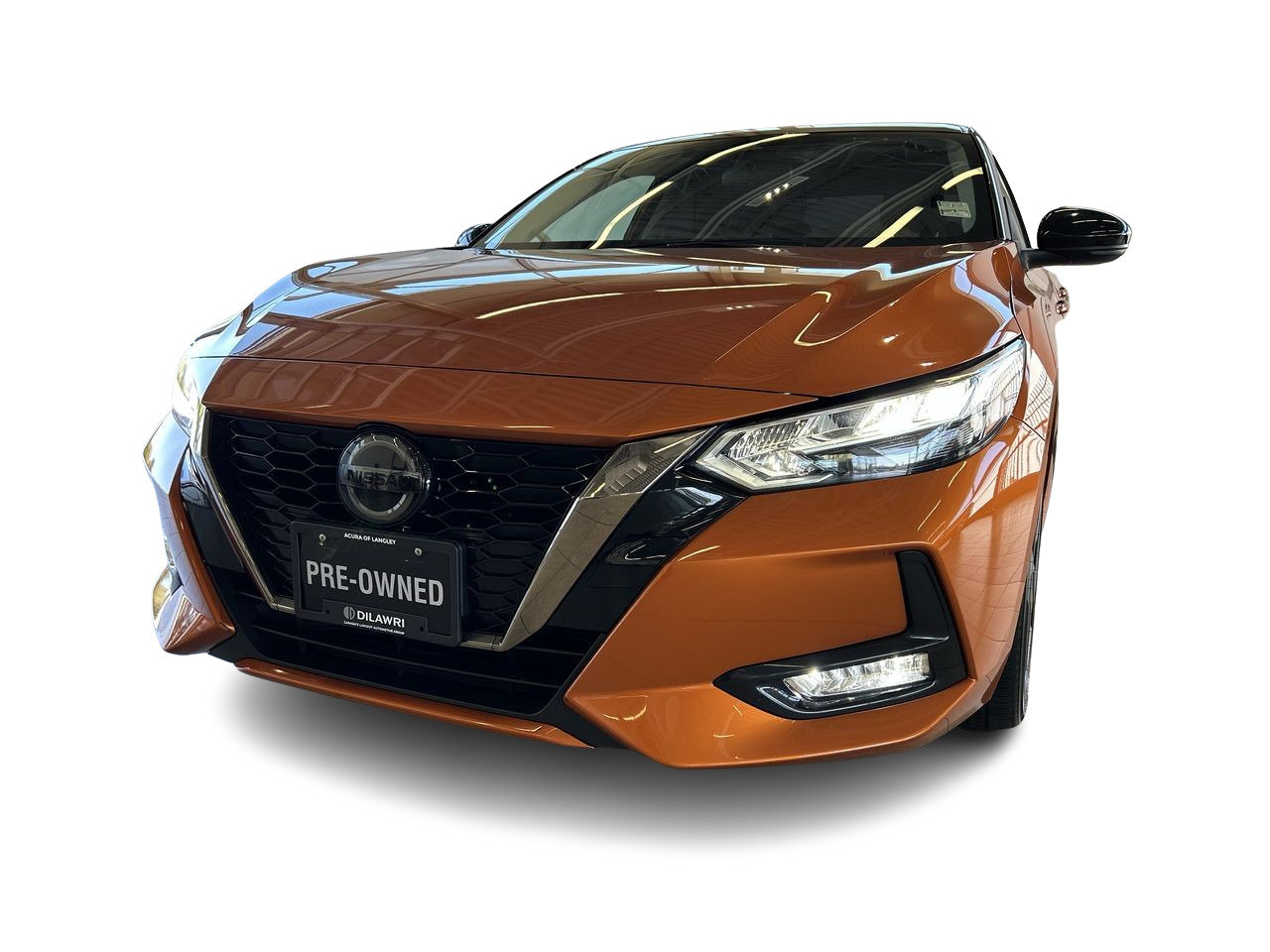 Used 2022 2 tone Super Black/Monarch Orange Met Nissan SR CVT image 4