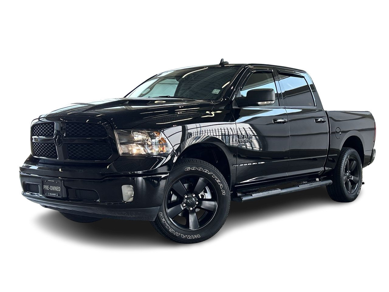 2022 Ram RAM 1500 Classic Crew Cab 4x4 (DS) SLT (140.5 WB 5'7 Box) SWB