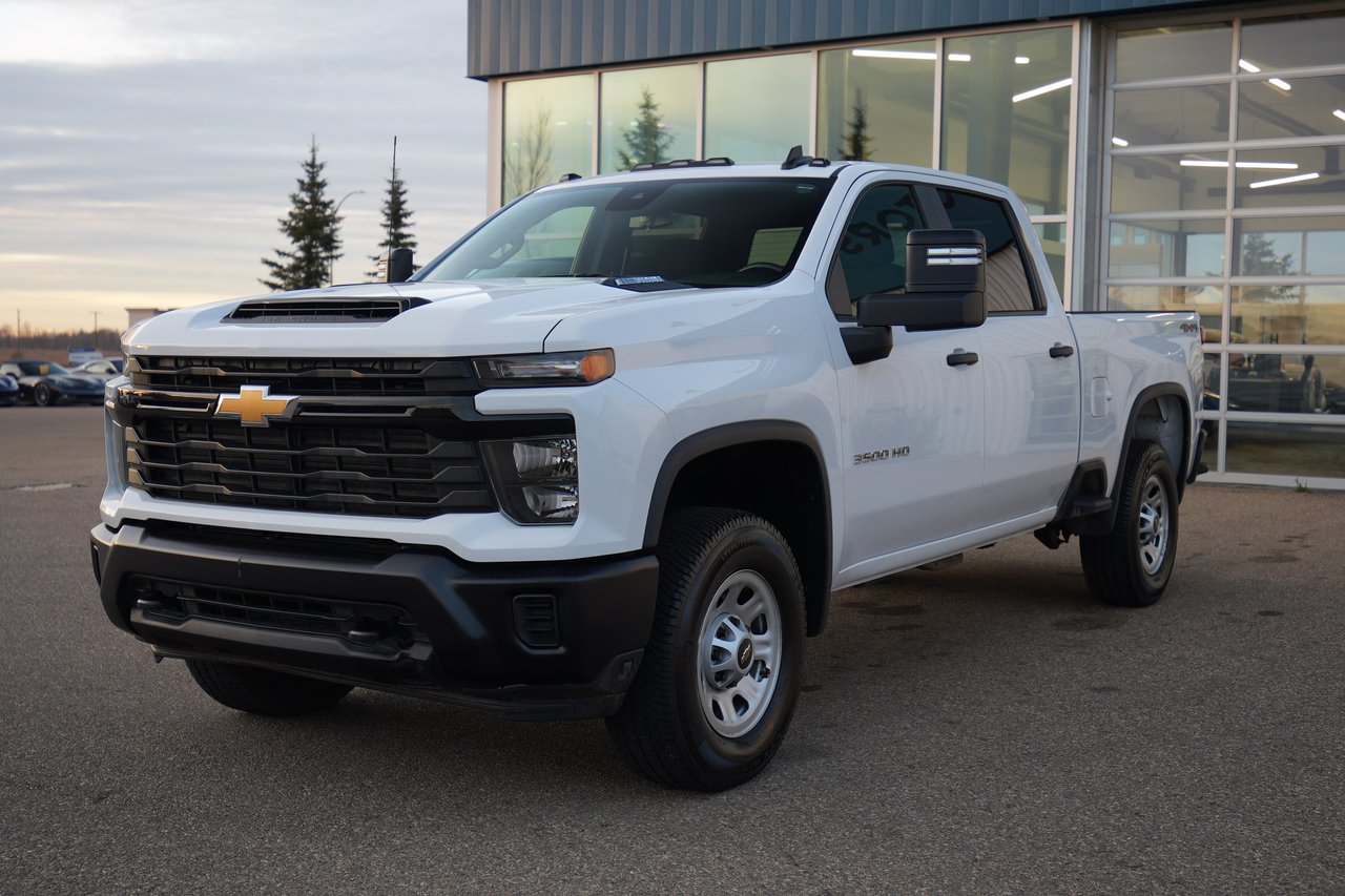  2025 Chevrolet Silverado 3500HD Pickup Truck Four-Wheel Drive Automatic