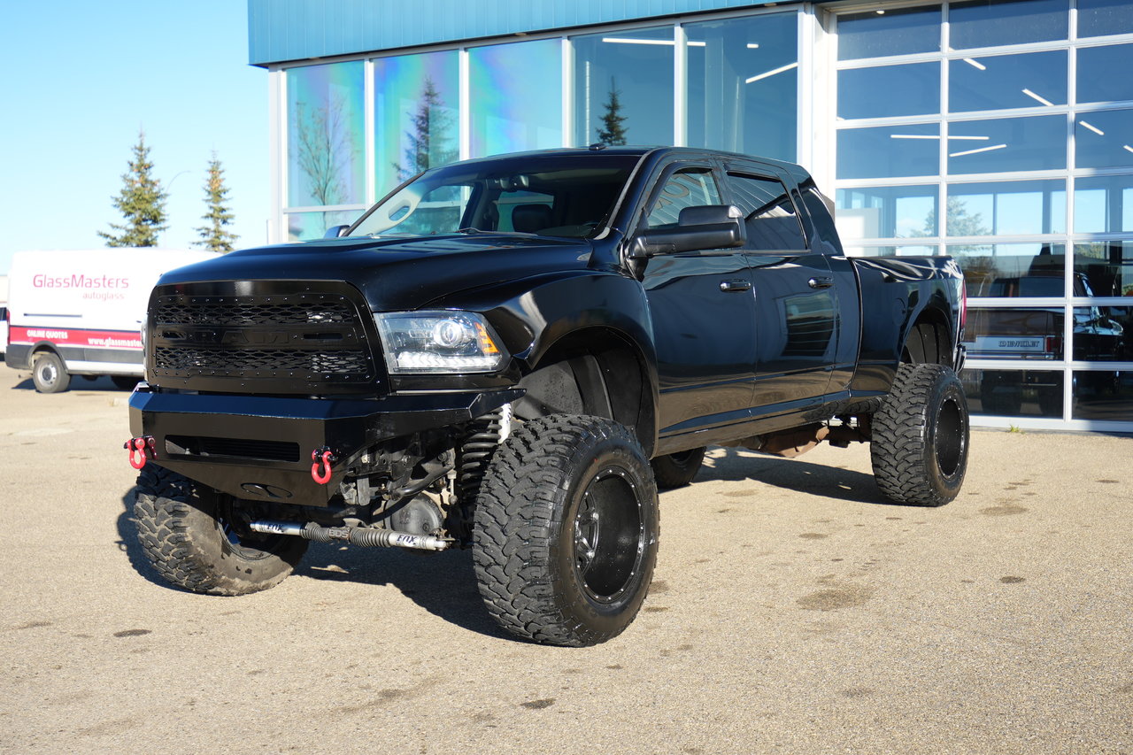 2014 RAM 3500 Pickup Truck Four-Wheel Drive