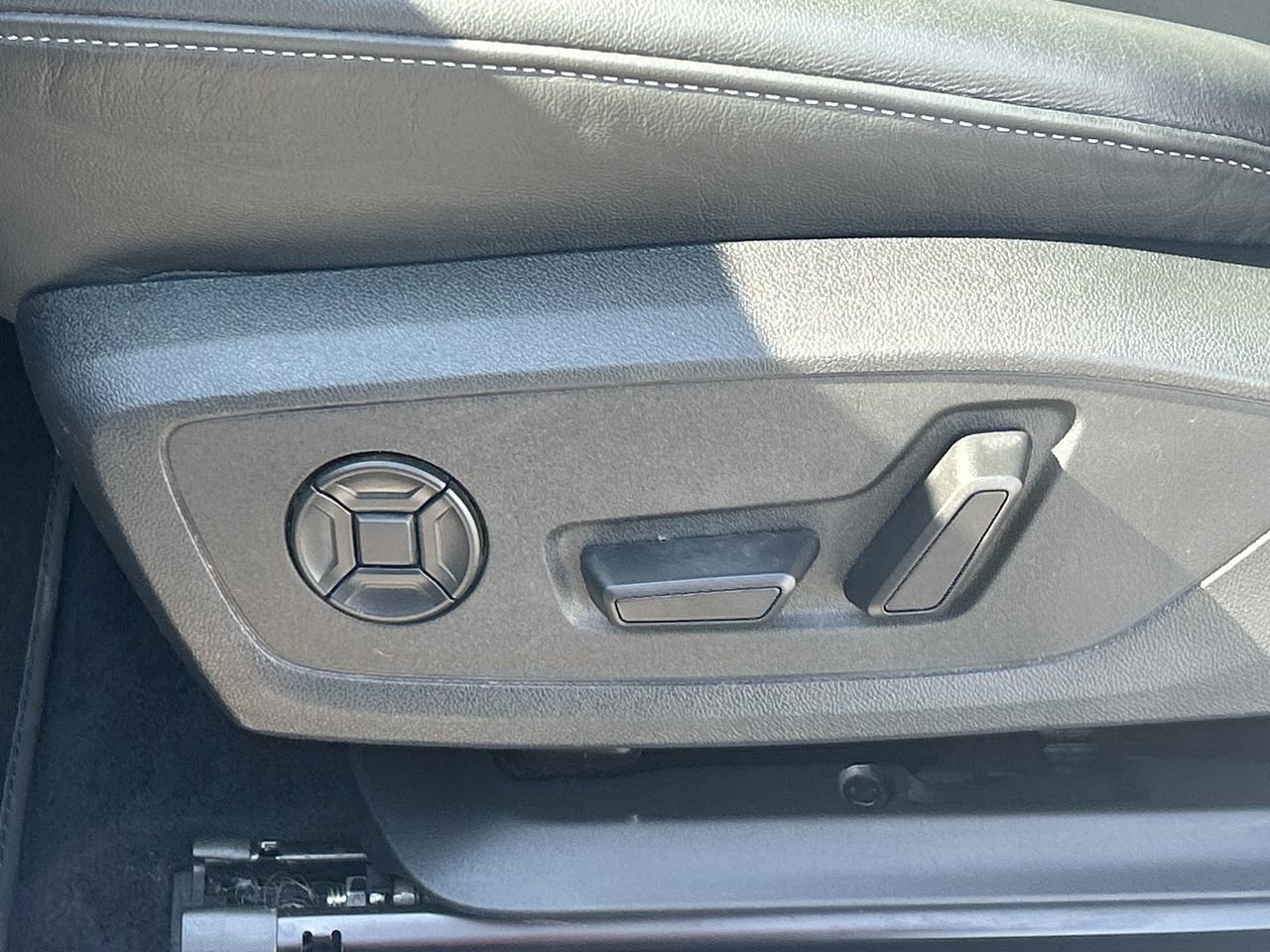 2024 Audi Q4 e-tron 50, Toronto, Cash