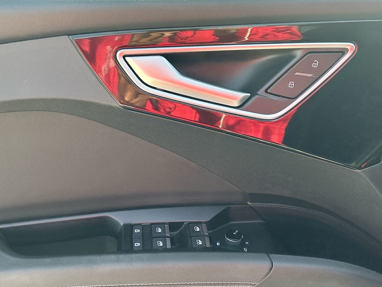 2024 Audi Q4 e-tron 50, Toronto, Cash