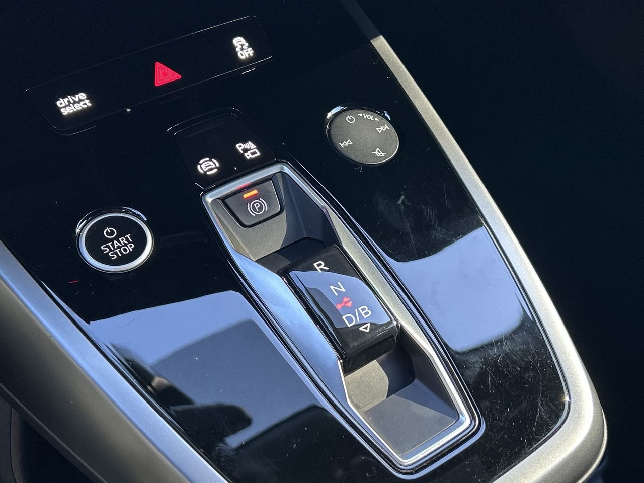 2024 Audi Q4 e-tron 50, Toronto, Cash