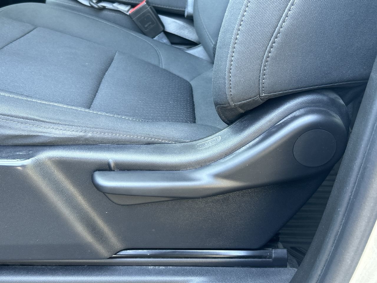 Used 2021  Chevrolet Custom image 20