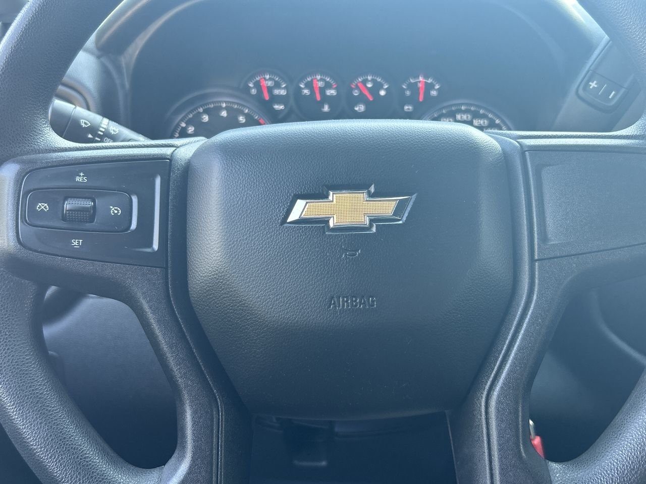 Used 2021  Chevrolet Custom image 22