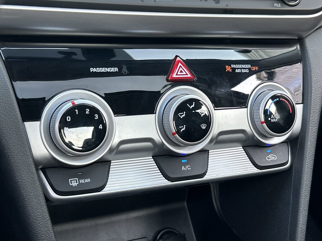 Used 2019  Hyundai Preferred image 26
