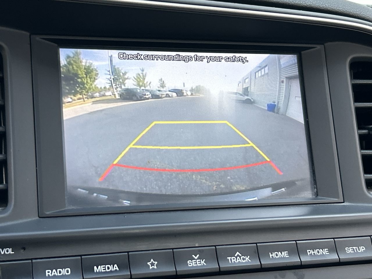 Used 2019  Hyundai Preferred image 25