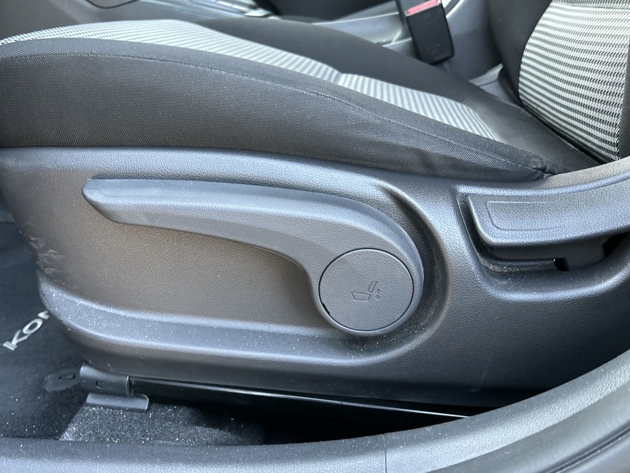 2021 Hyundai KONA Essential AWD, 多伦多, 全款车