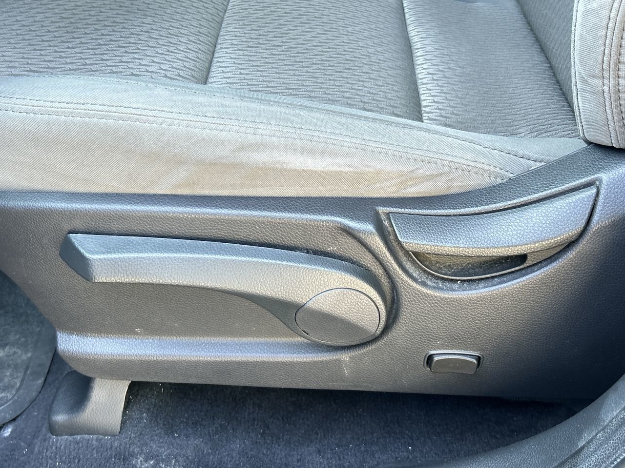 Used 2013 BROWN Hyundai GL image 20