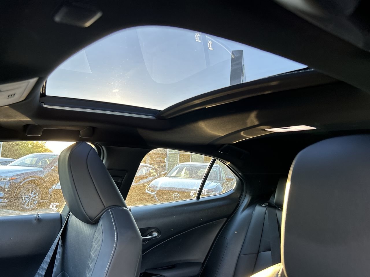 2020 Lexus UX 250h AWD, 多伦多, 全款车