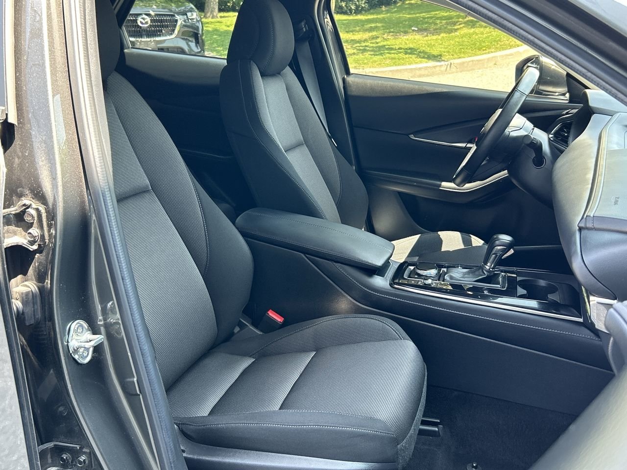Used 2022 Machine Grey (Met) Mazda GS image 29