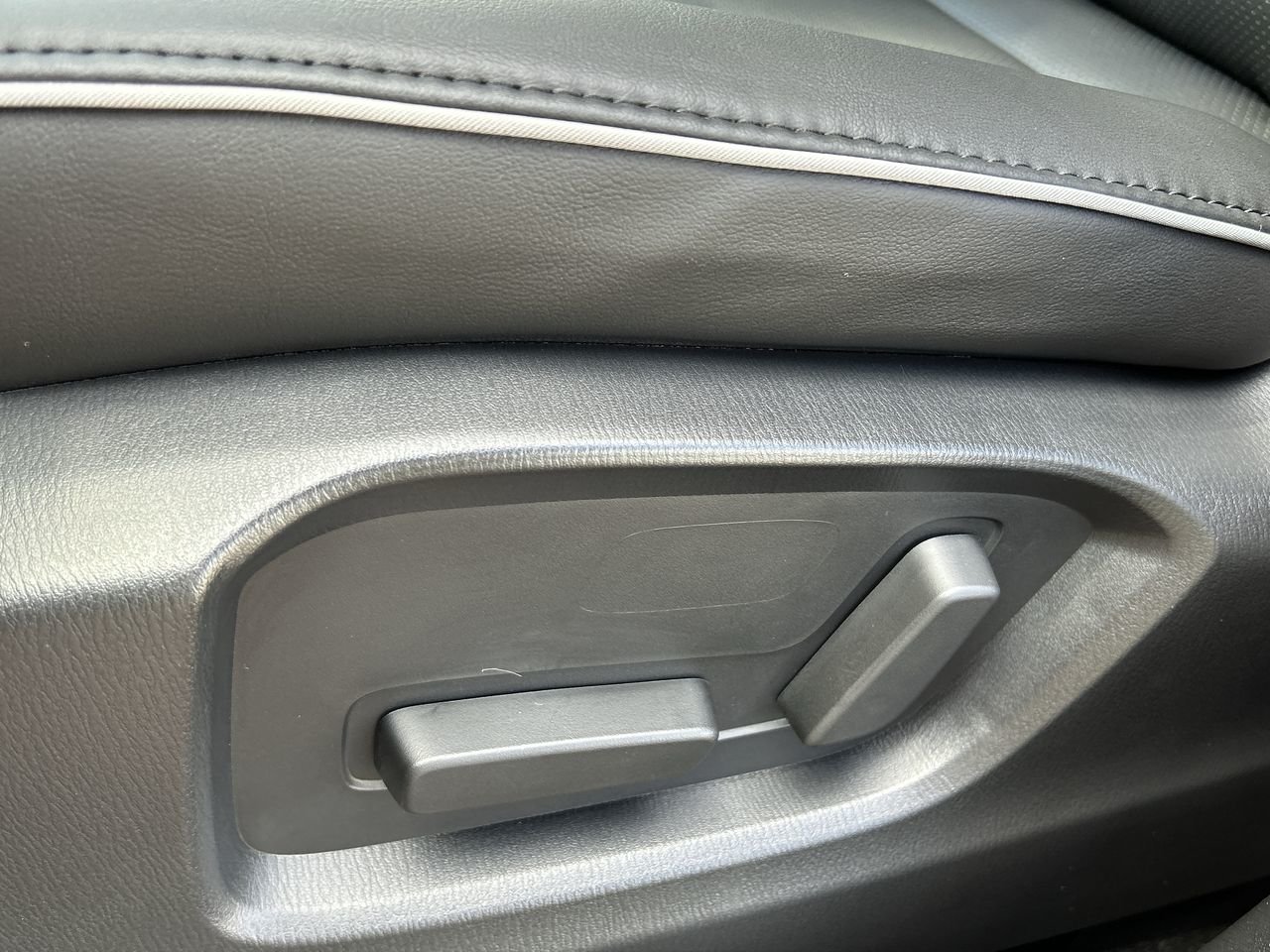 2025 Mazda CX-5 GS, Toronto, Cash