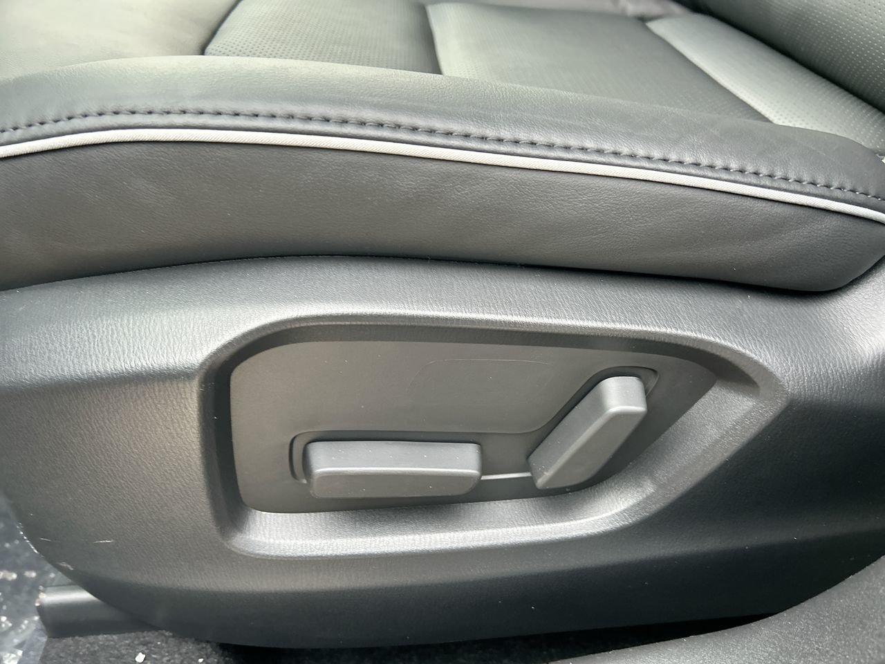 2025 Mazda CX-5 GS, Toronto, Cash