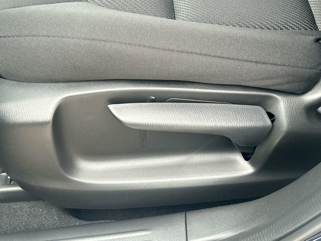 2025 Mazda CX-5 GX, Toronto, Cash