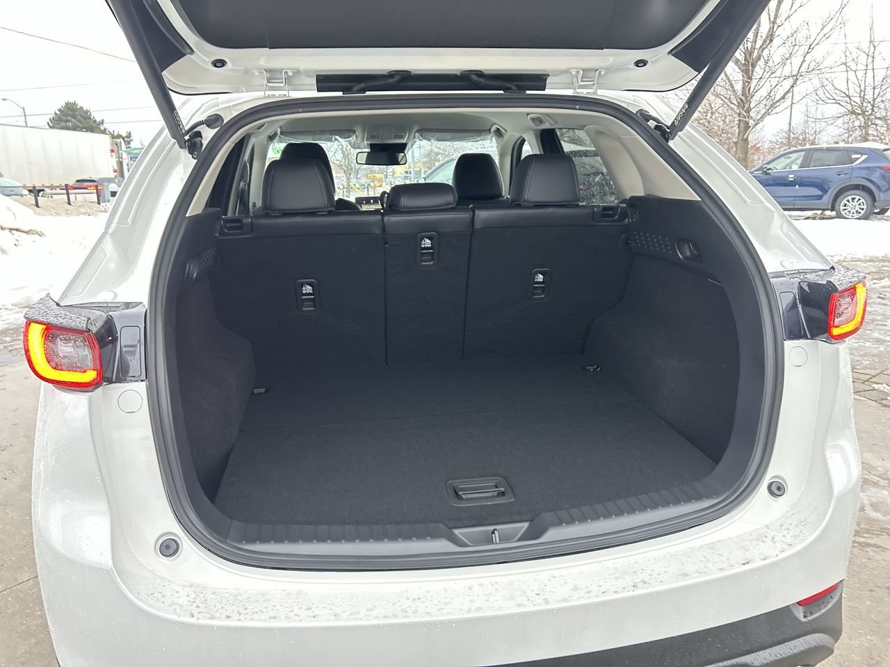 2025 Mazda CX-5 GS, Toronto, Cash