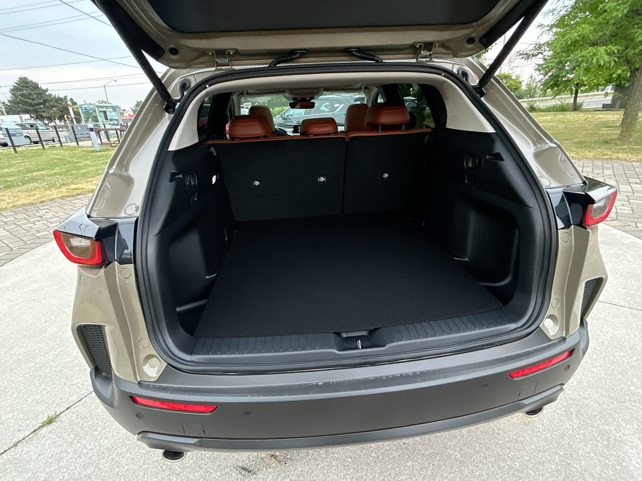 2025 Mazda CX-50 GT, Toronto, Cash
