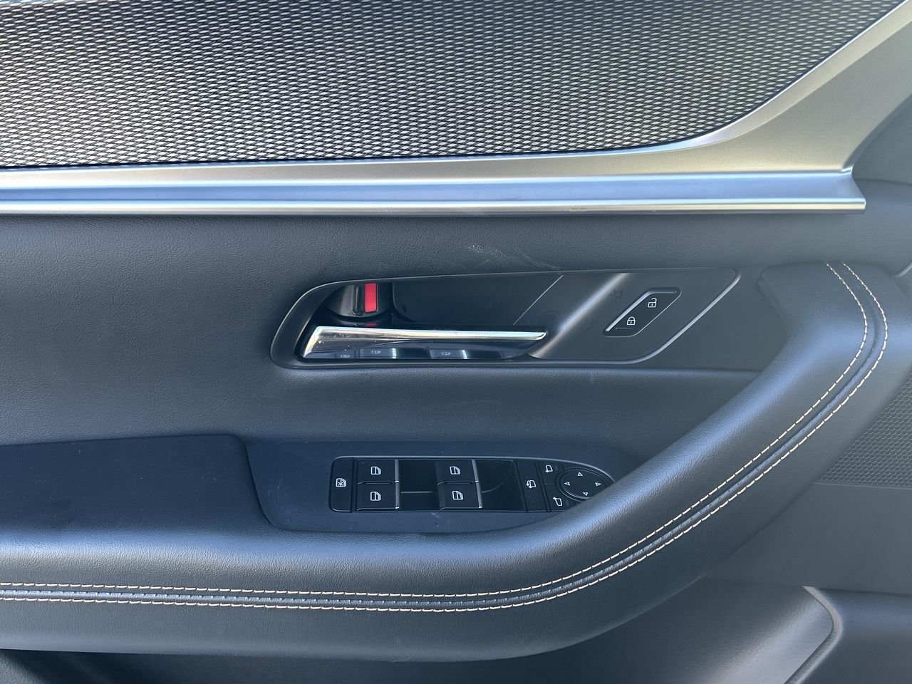 2025 Mazda CX-90 PHEV GT, Toronto, Cash