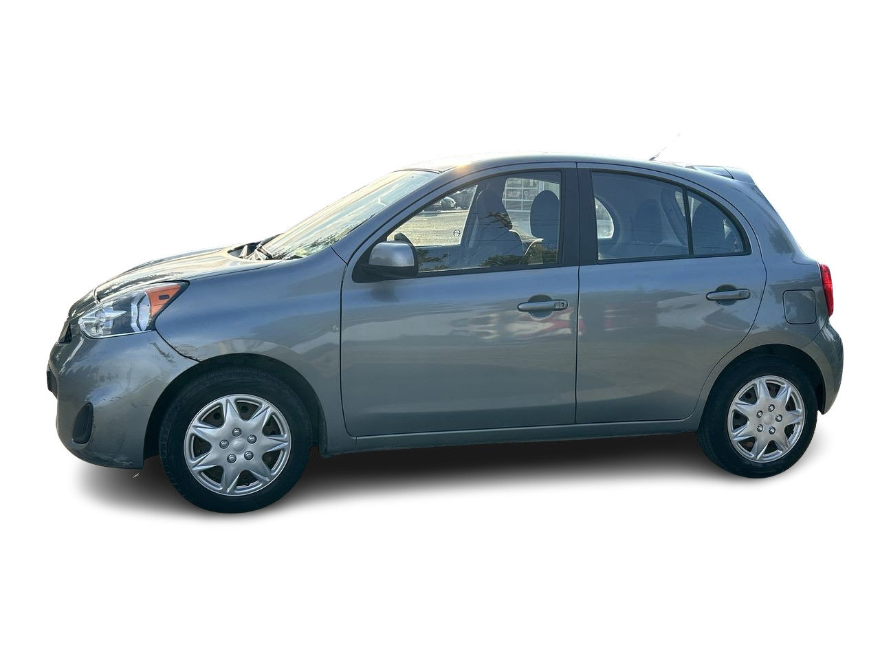 Used 2015 GRAY Nissan SV image 4