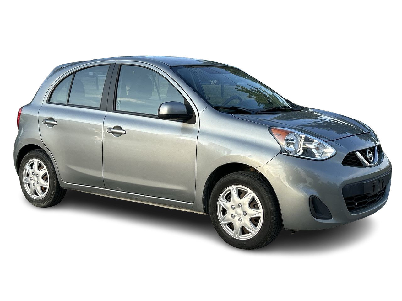 Used 2015 GRAY Nissan SV image 15