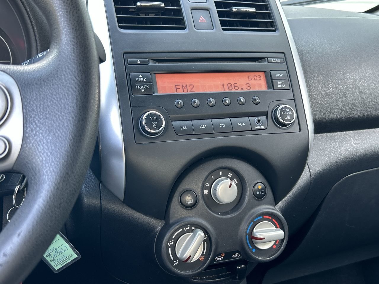 Used 2015 GRAY Nissan SV image 27