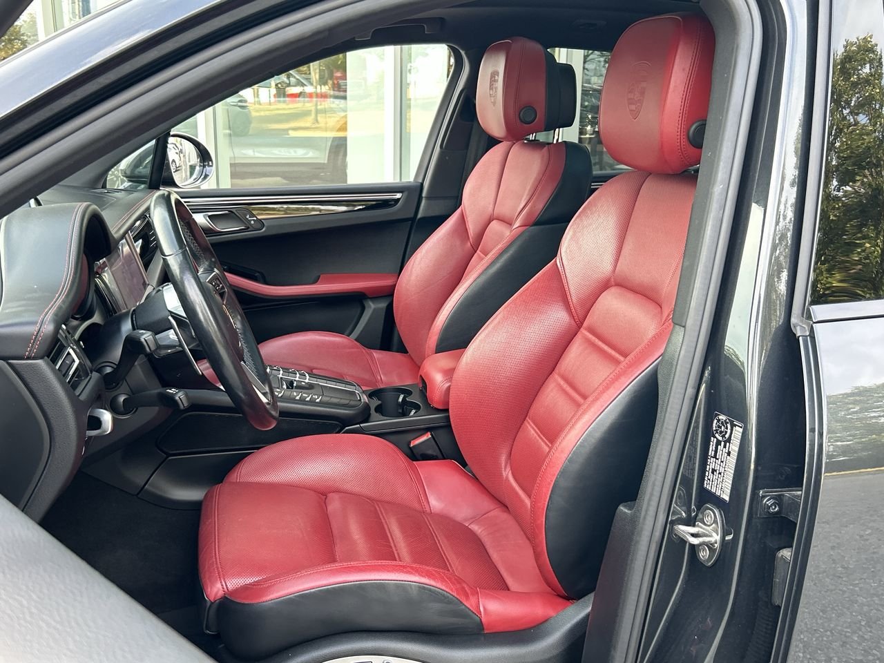 Used 2019 Jet Black Met Porsche S image 19
