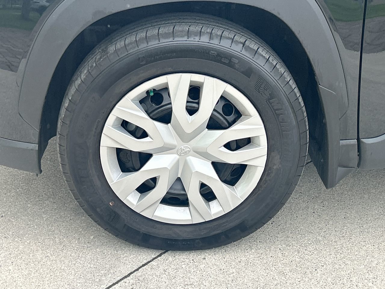 2024 Toyota Corolla Cross L, Toronto, Cash