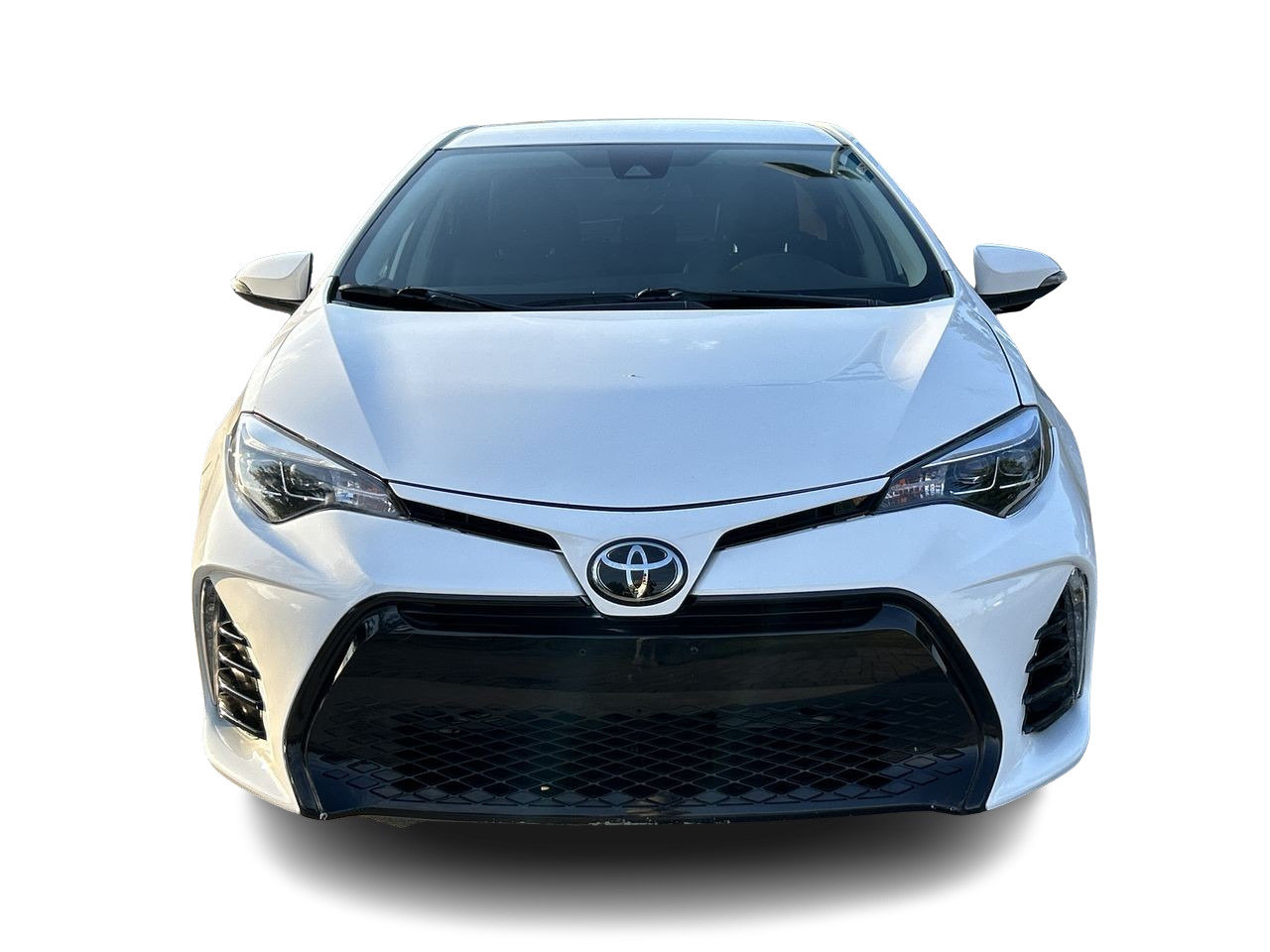 Used 2018  Toyota  image 17