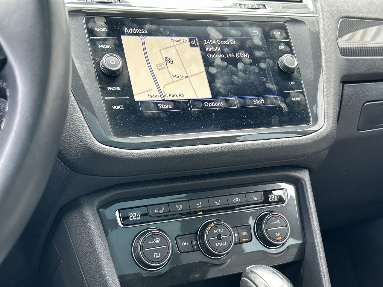 Used 2019  Volkswagen Highline image 29
