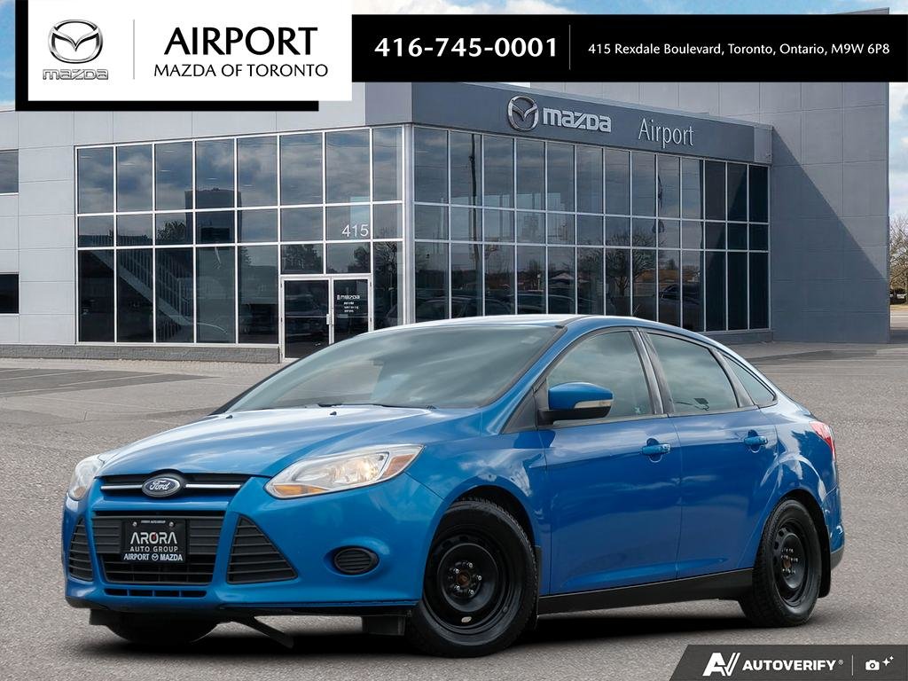 Blue 2014 Ford Focus Sedan Front-Wheel Drive 