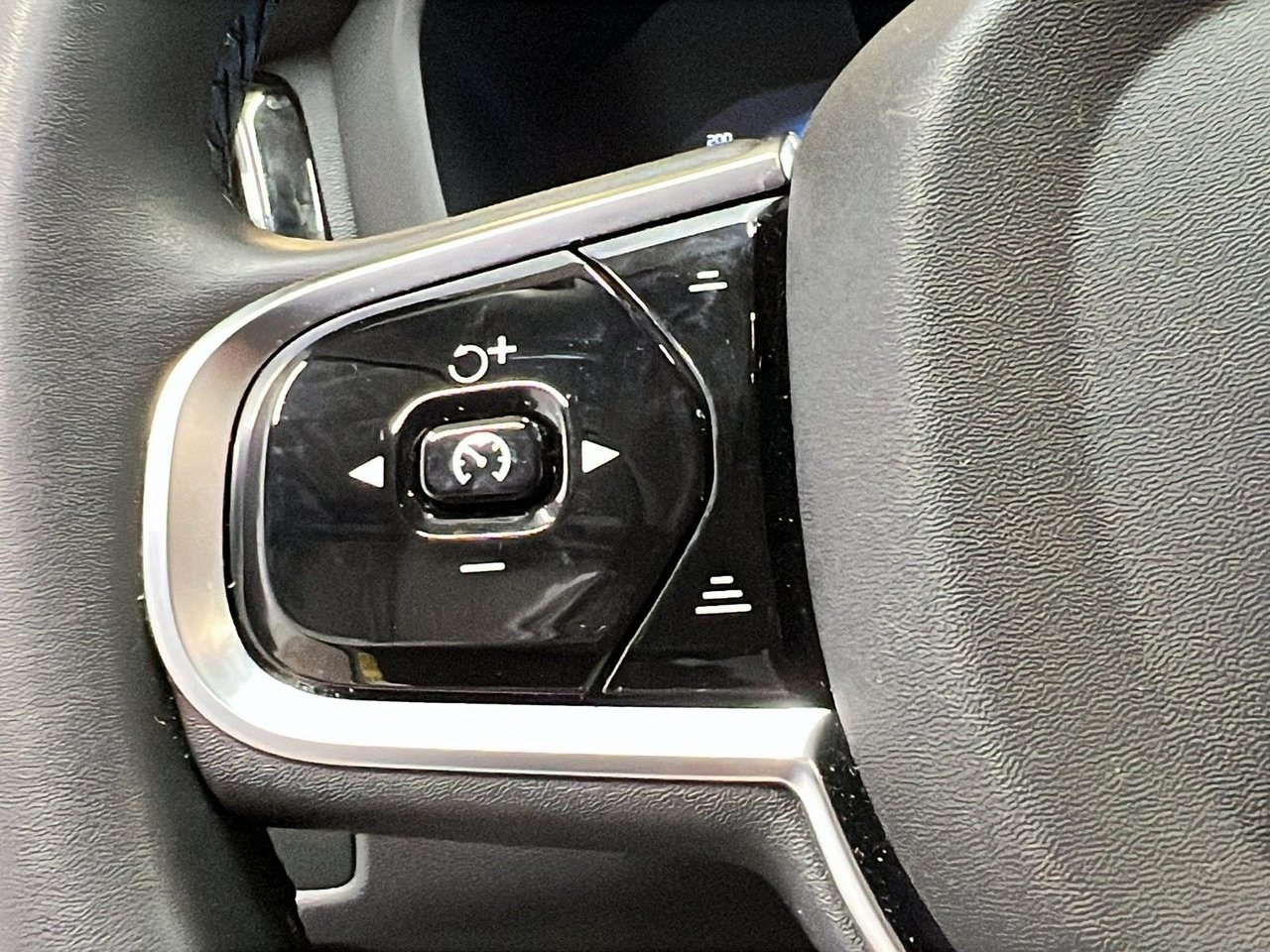 2024 Volvo XC60 B5 PLUS CUIR TOIT PANO NAV 4RM-22