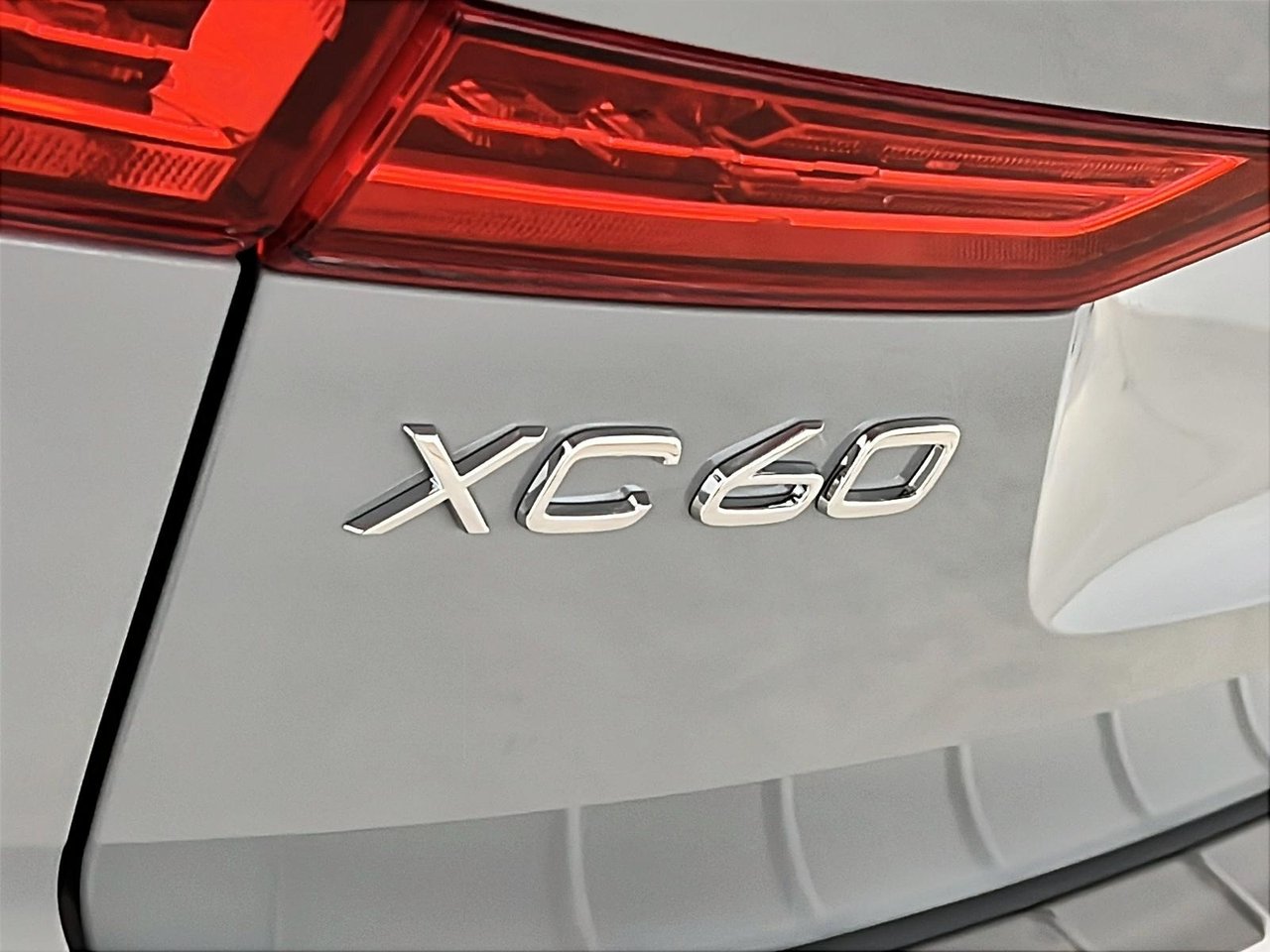 2024 Volvo XC60 B5 PLUS CUIR TOIT PANO NAV 4RM-28