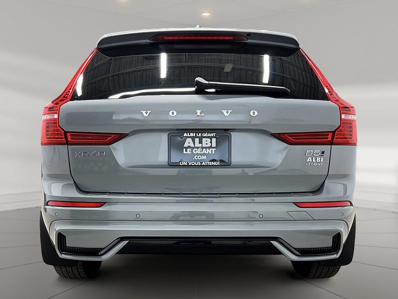 2024 Volvo XC60 B5 PLUS CUIR TOIT PANO NAV 4RM-4