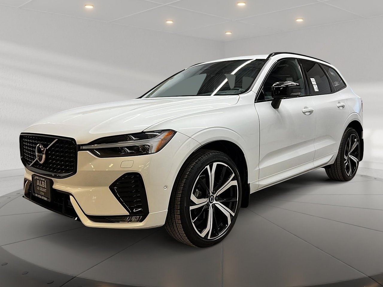 2024 Volvo XC60 B5 ULTIMATE CUIR TOIT PANO NAV 4RM-0
