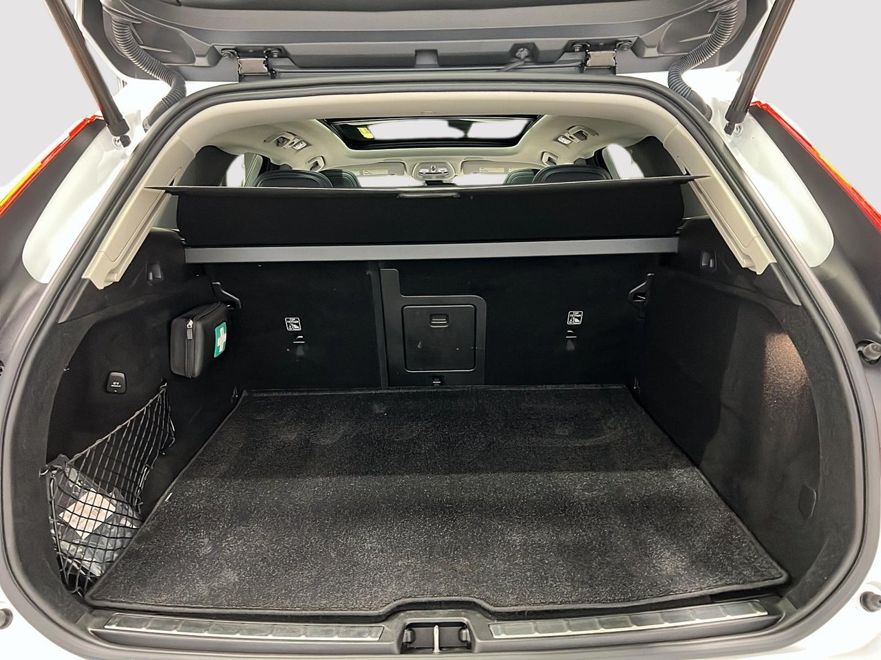 2024 Volvo XC60 B5 ULTIMATE CUIR TOIT PANO NAV 4RM-11