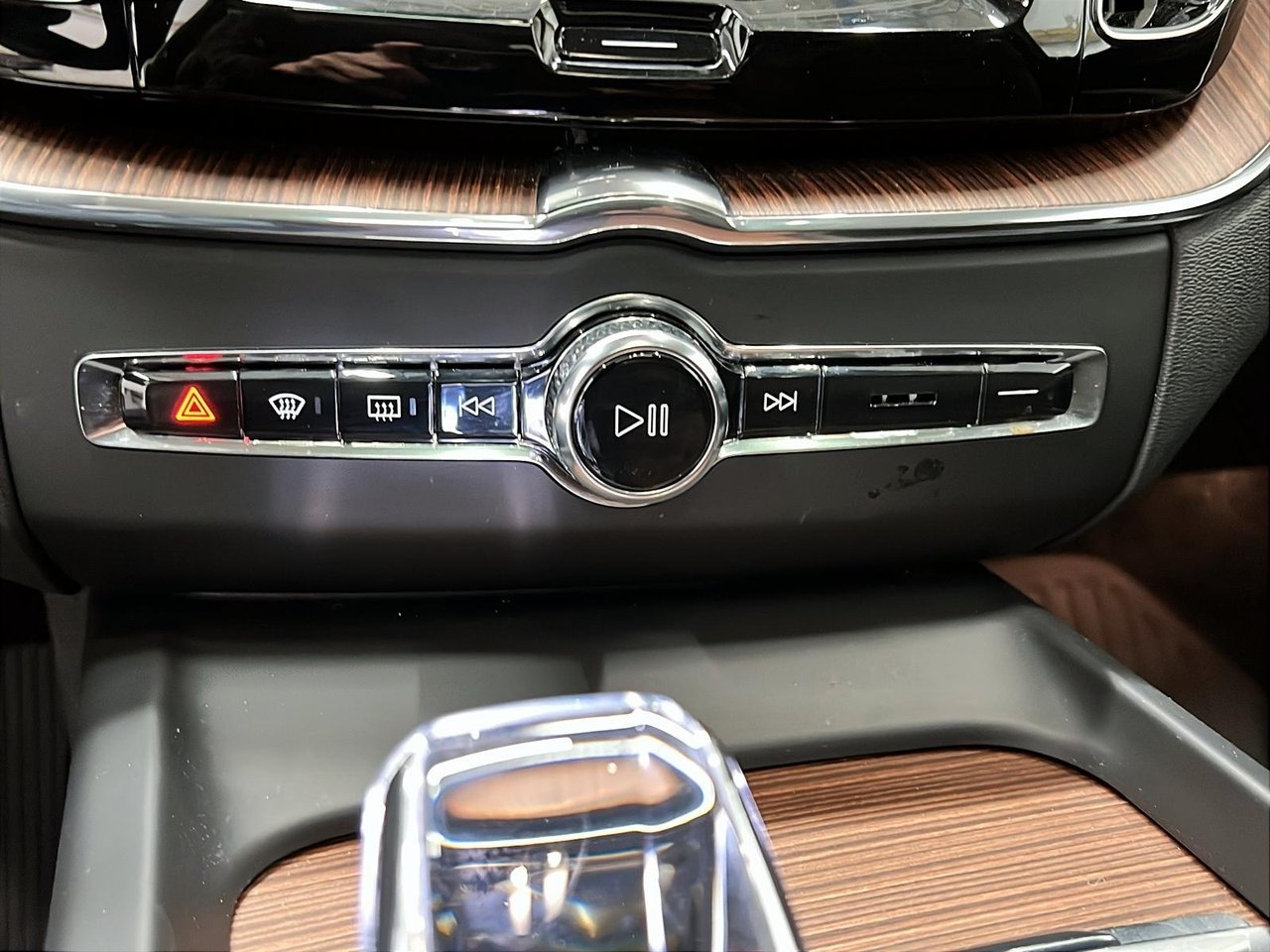 2024 Volvo XC60 B5 ULTIMATE CUIR TOIT PANO NAV 4RM-14