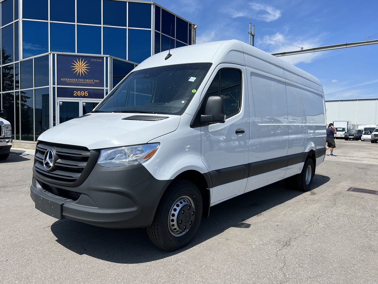 Mercedes-Benz Sprinter Cargo 3500XD 170 High Roof Extended RWD 2023
