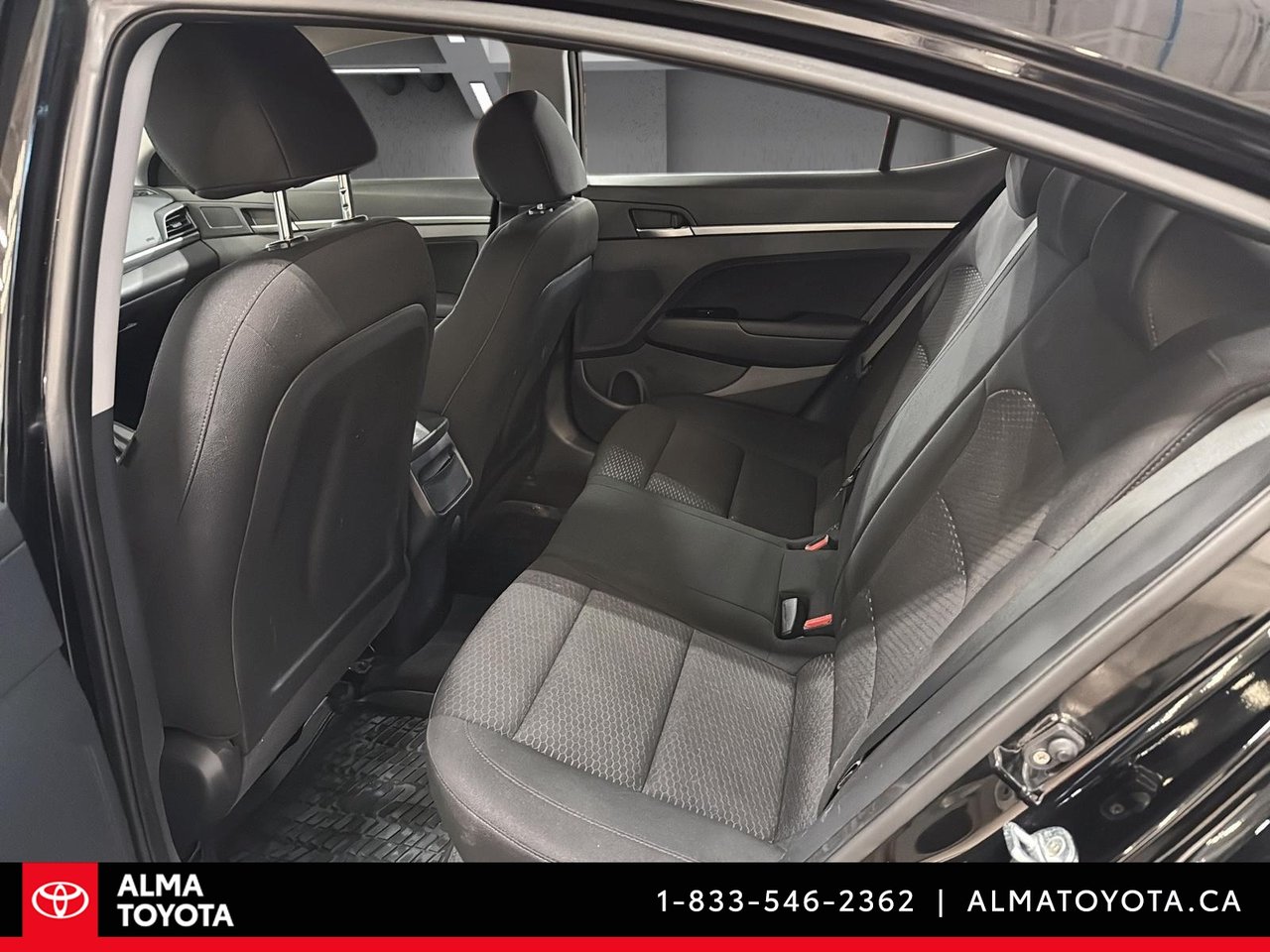 Hyundai Elantra Preferred 2019-9